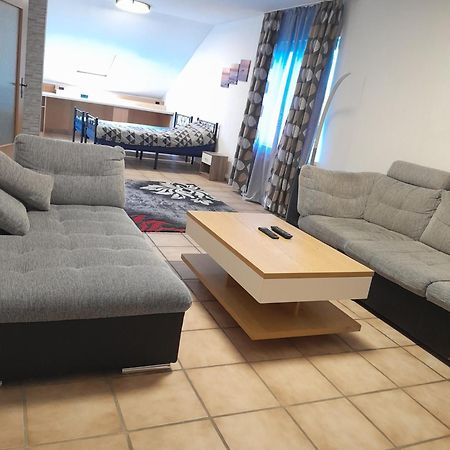 Ferienwohnung In Erftstadt Exteriér fotografie
